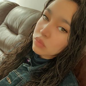 Meet your Posher, Alma